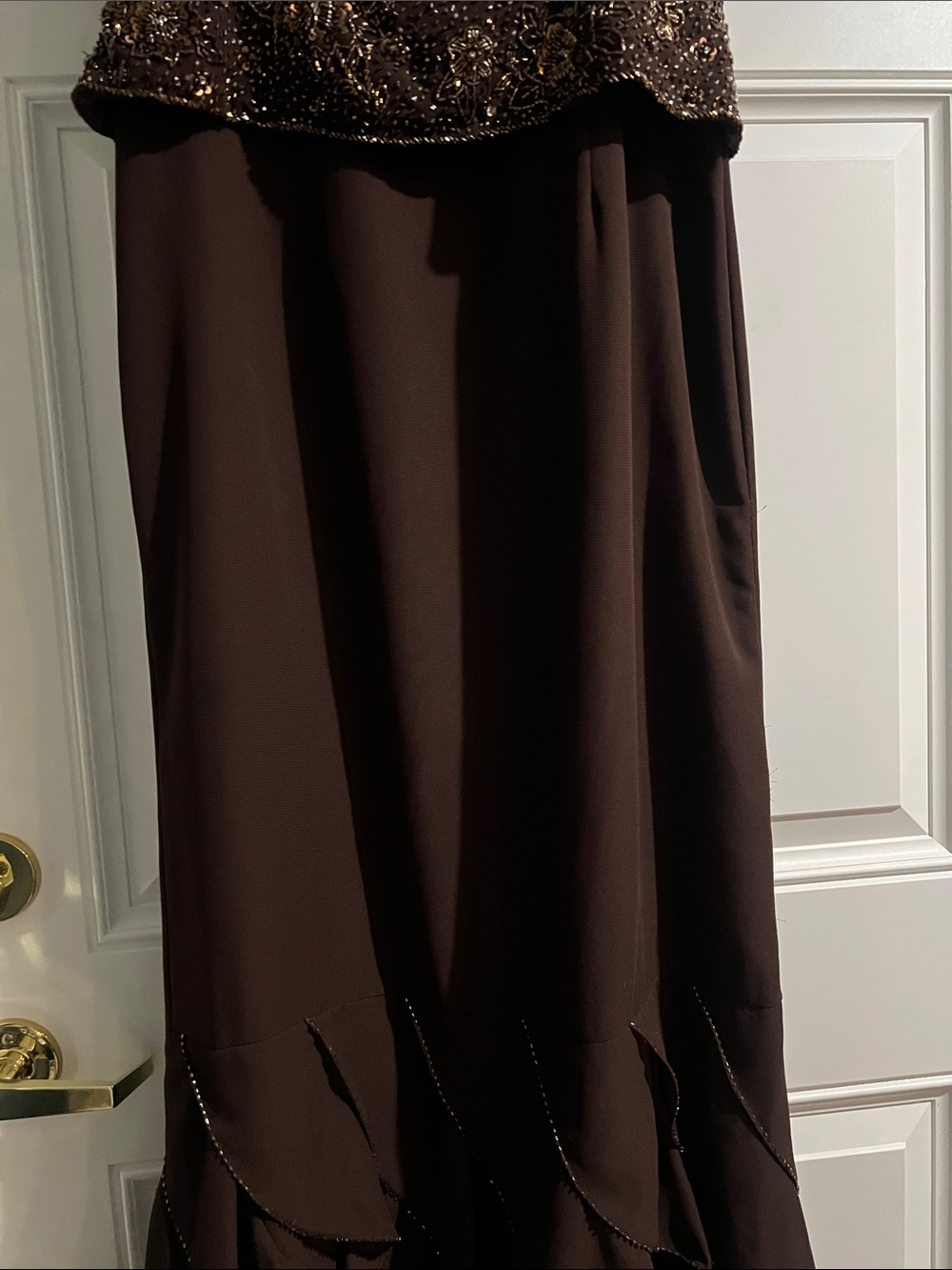 CAMERON BLAKE by Mon Cheri Brown Beaded Chiffon Ruffle Hem Evening Gown Size 10 - Picture 6 of 10